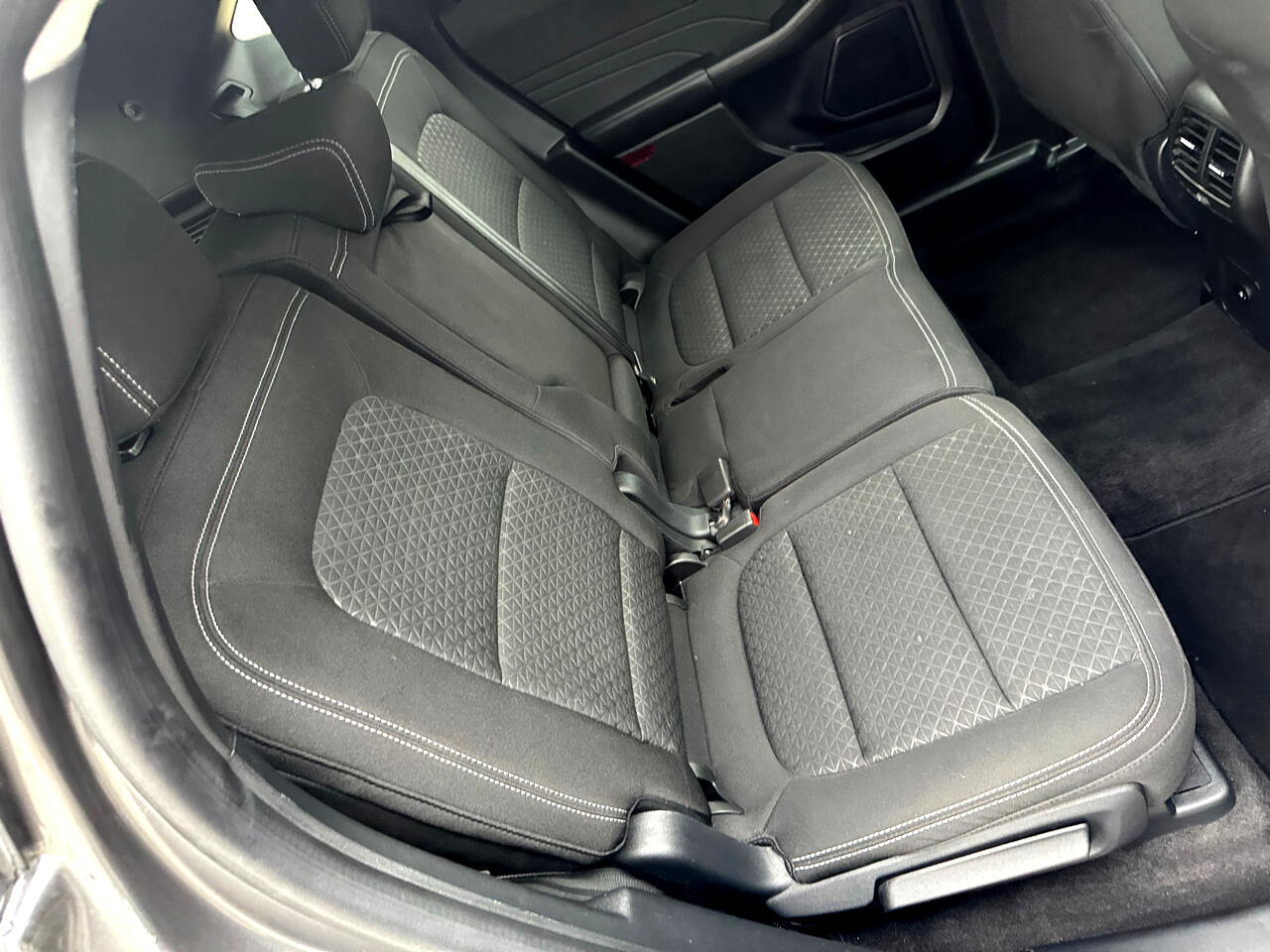 Vehicle image 25 of 48