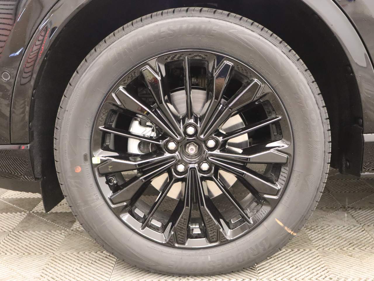 2024 Ford Escape ST-Line Elite Image 6 of 18