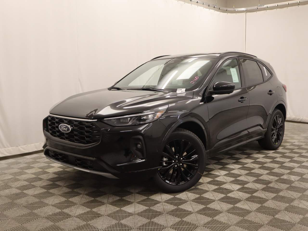 2024 Ford Escape ST-Line Elite Image 1 of 18