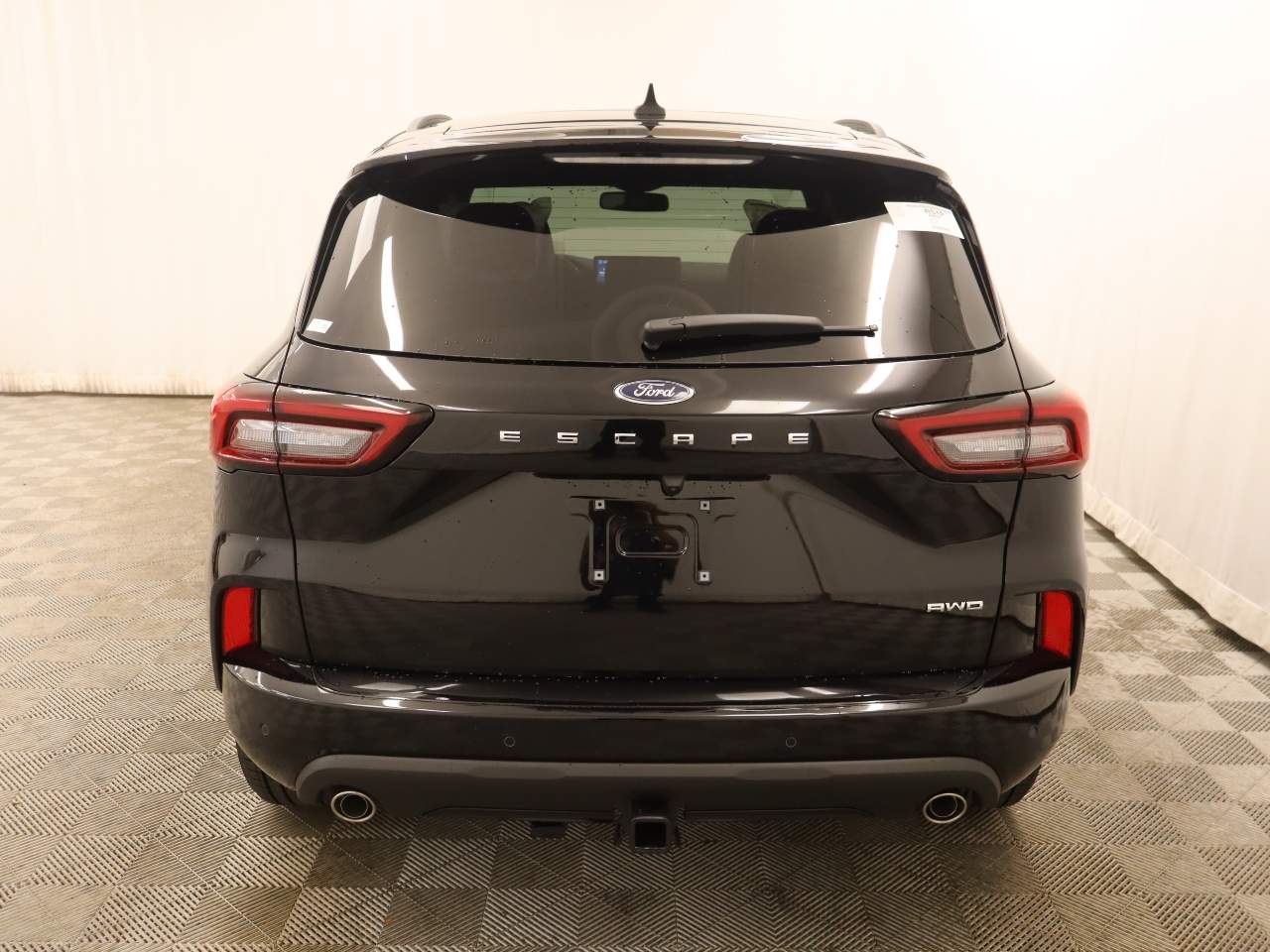 2024 Ford Escape ST-Line Elite Image 5 of 18