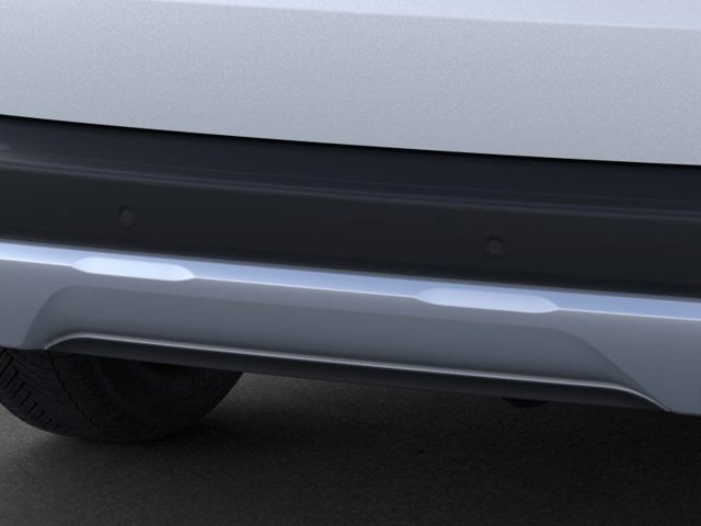 Vehicle image 17 of 23