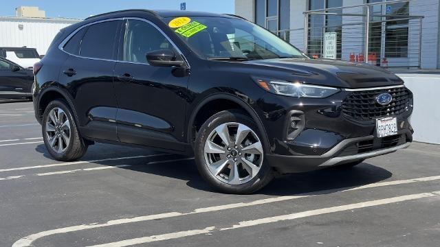 Vehicle image 5 of 98