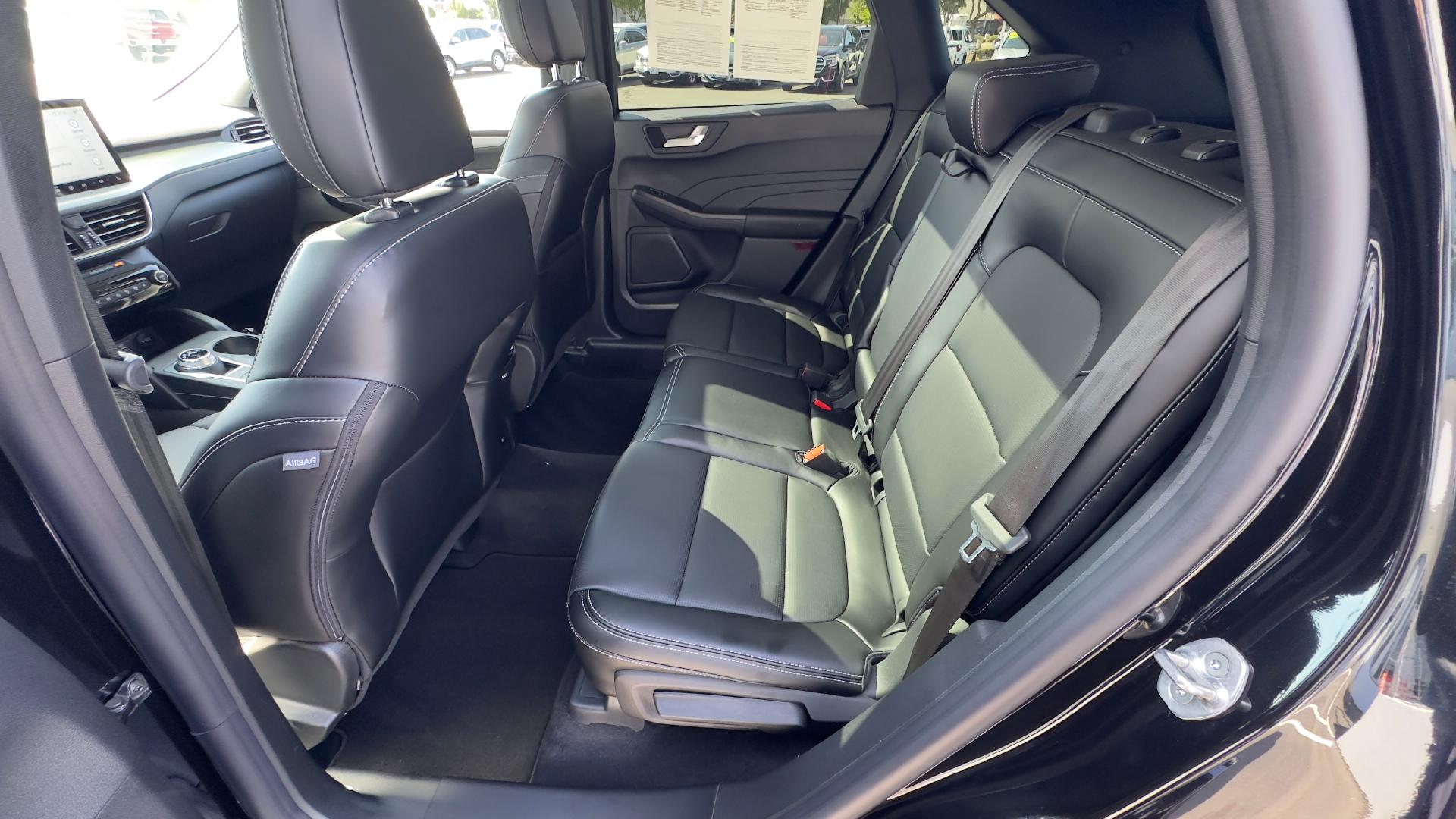 Vehicle image 74 of 98