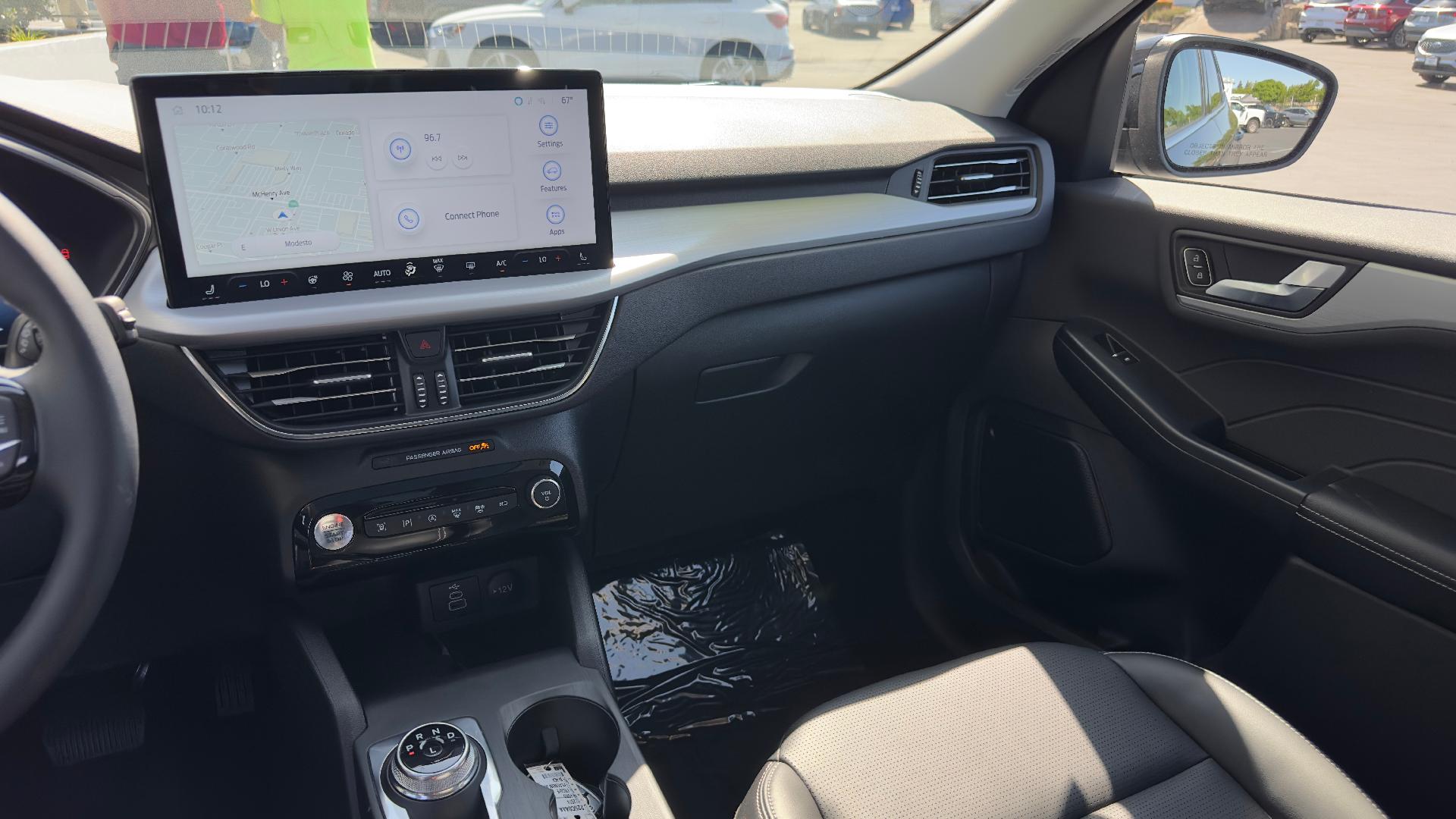 Vehicle image 84 of 98