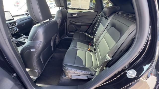 Vehicle image 43 of 98