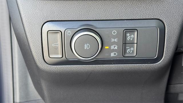 Vehicle image 63 of 98
