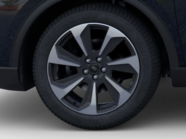 Vehicle image 19 of 23