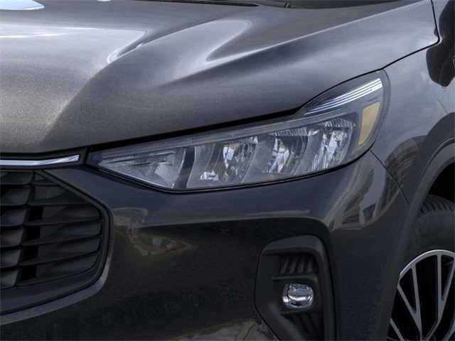 Vehicle image 18 of 23