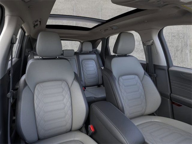 Vehicle image 10 of 23