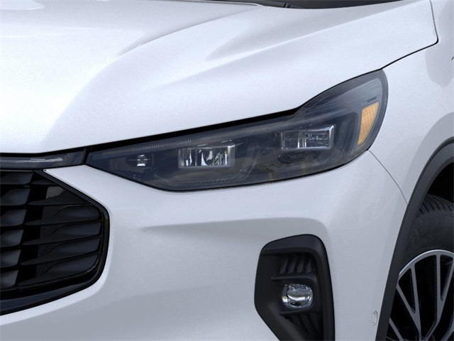 Vehicle image 18 of 23