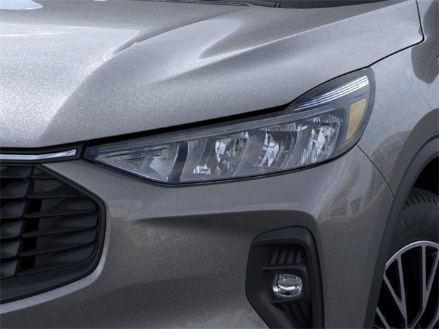 Vehicle image 18 of 23