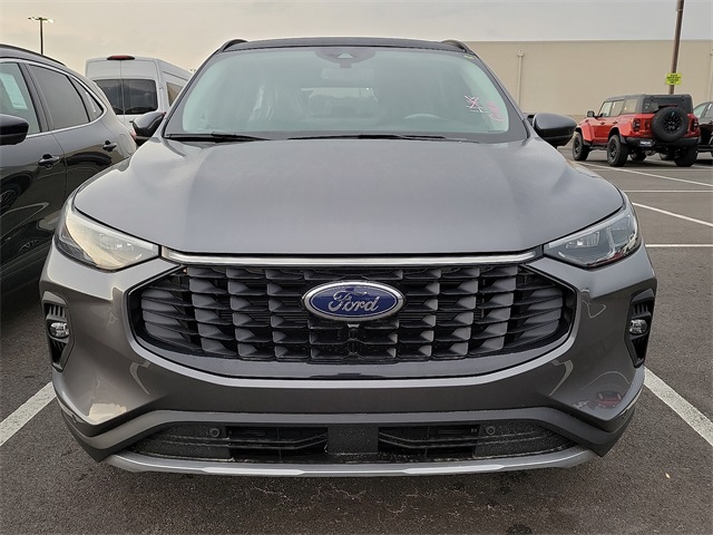 Vehicle image 2 of 5