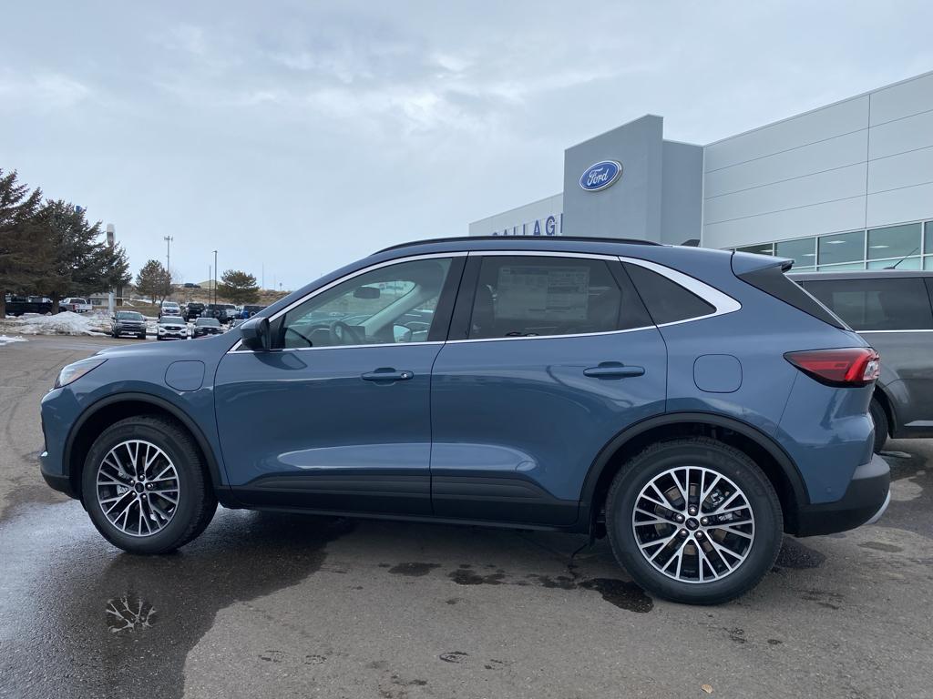 Vehicle image 22 of 25
