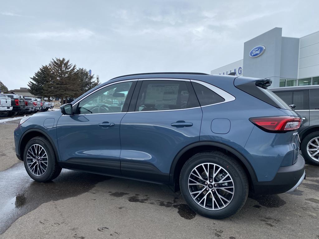 Vehicle image 21 of 25