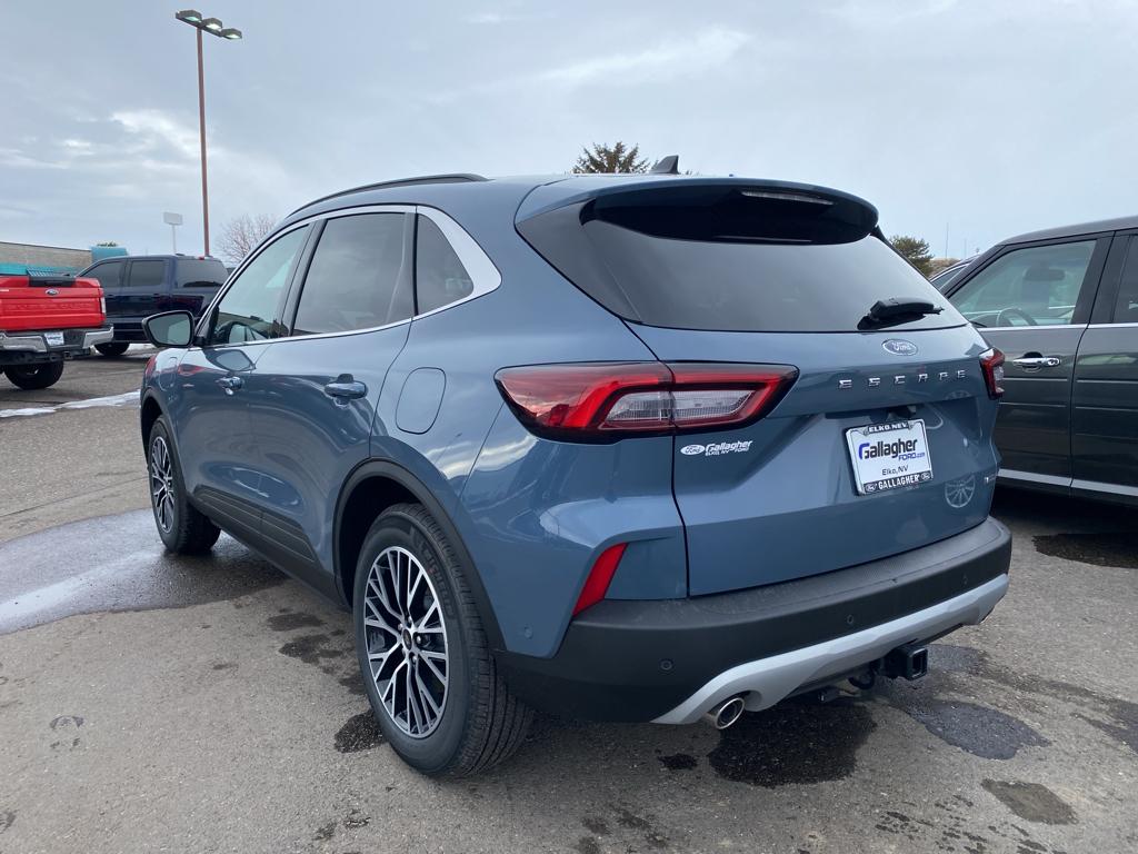 Vehicle image 20 of 25