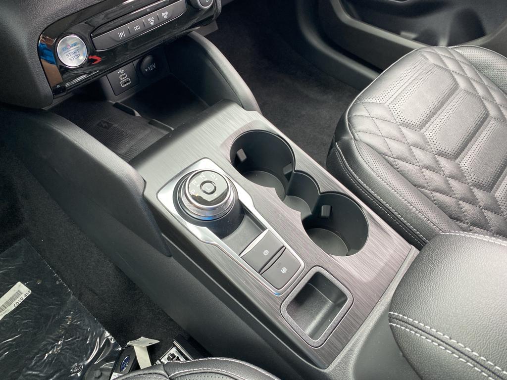 Vehicle image 12 of 25
