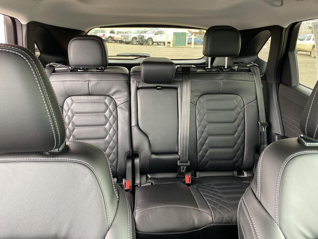 Vehicle image 7 of 25