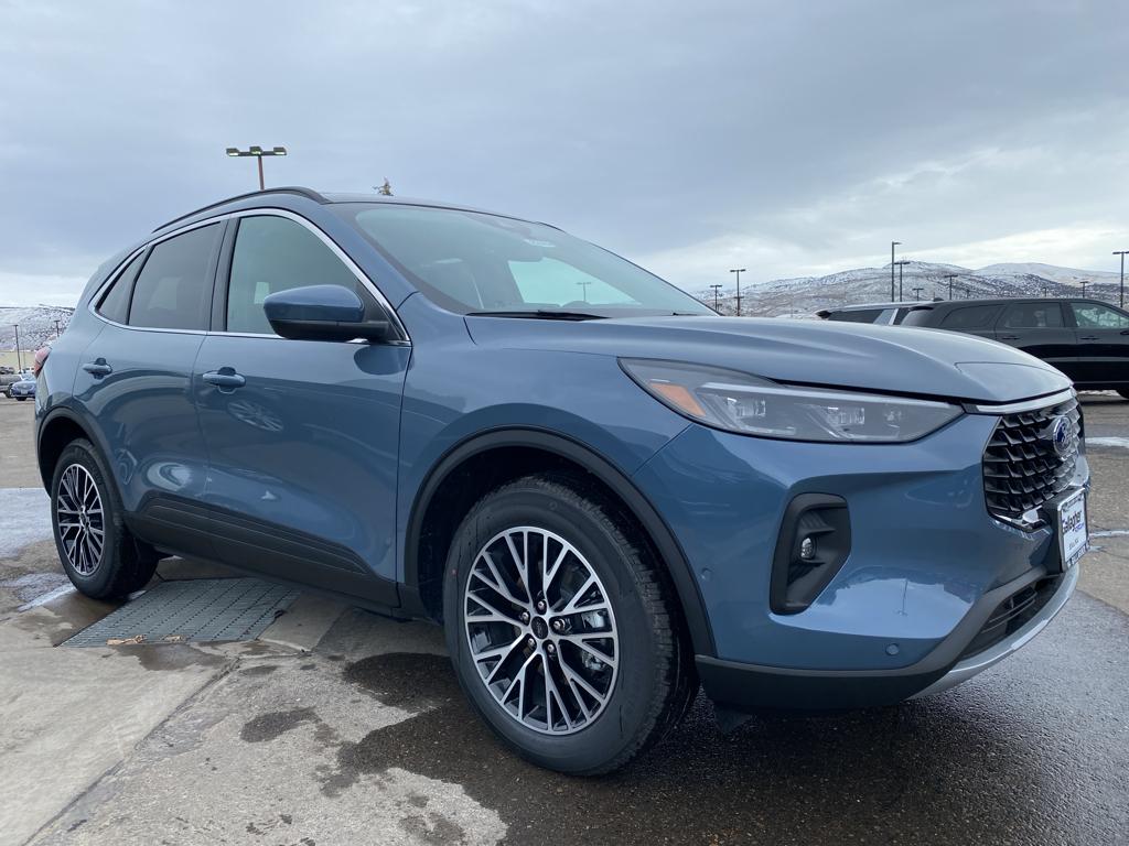 Vehicle image 17 of 25