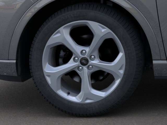 Vehicle image 19 of 23
