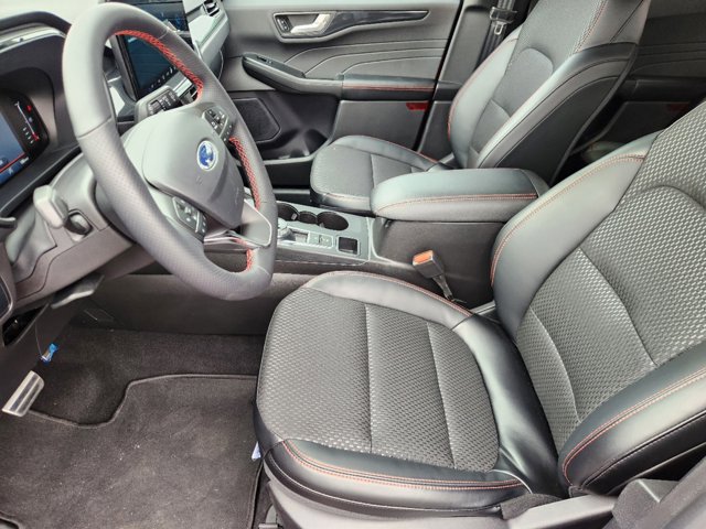 Vehicle image 8 of 21