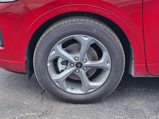 Vehicle image 7 of 21