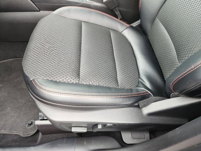 Vehicle image 16 of 21