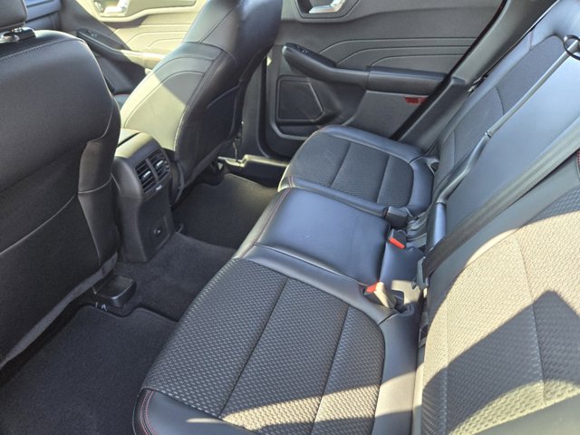 Vehicle image 19 of 21
