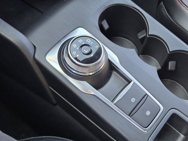 Vehicle image 14 of 21