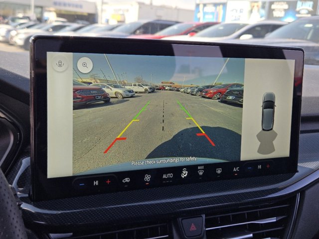 Vehicle image 12 of 21