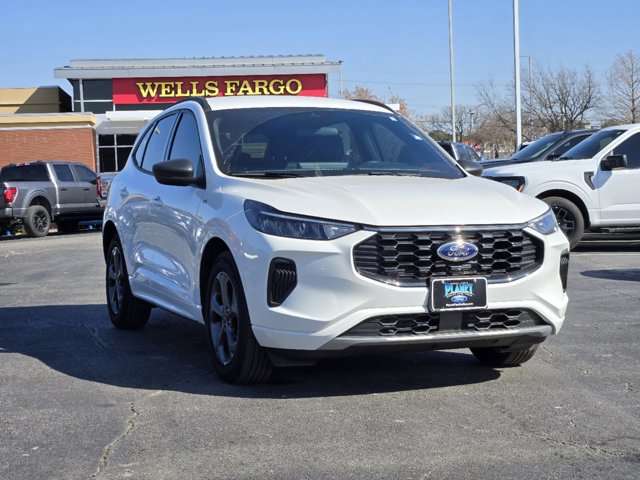 Vehicle image 2 of 21