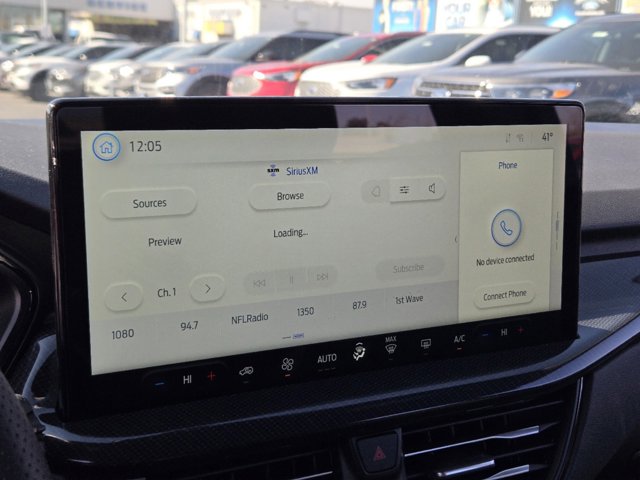 Vehicle image 11 of 21