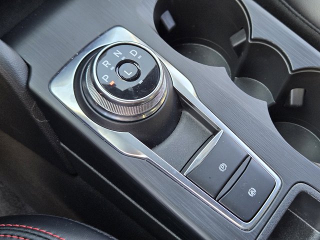 Vehicle image 14 of 21