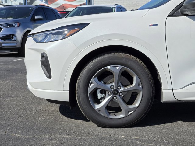 Vehicle image 6 of 21