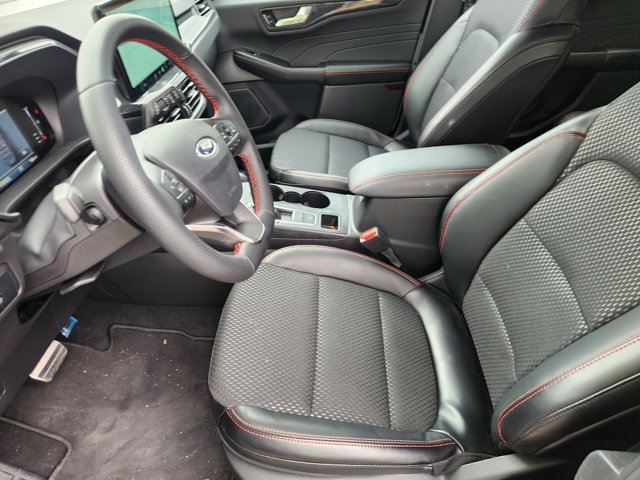 Vehicle image 8 of 21