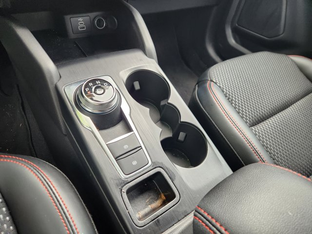 Vehicle image 14 of 21