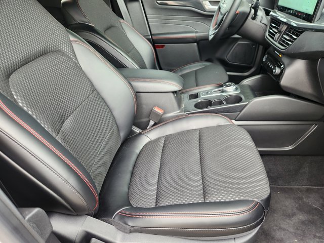 Vehicle image 9 of 21