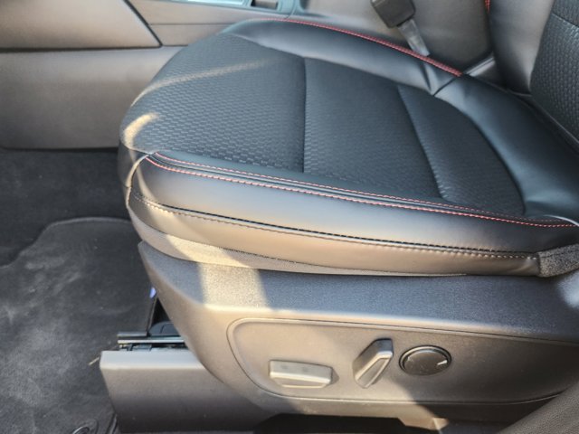 Vehicle image 18 of 22