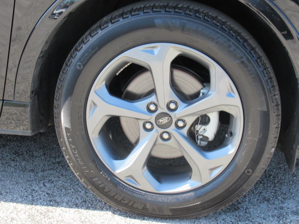 Vehicle image 7 of 30