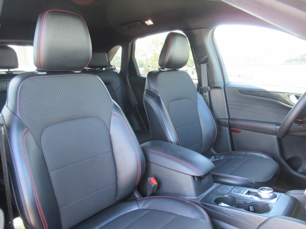 Vehicle image 8 of 30