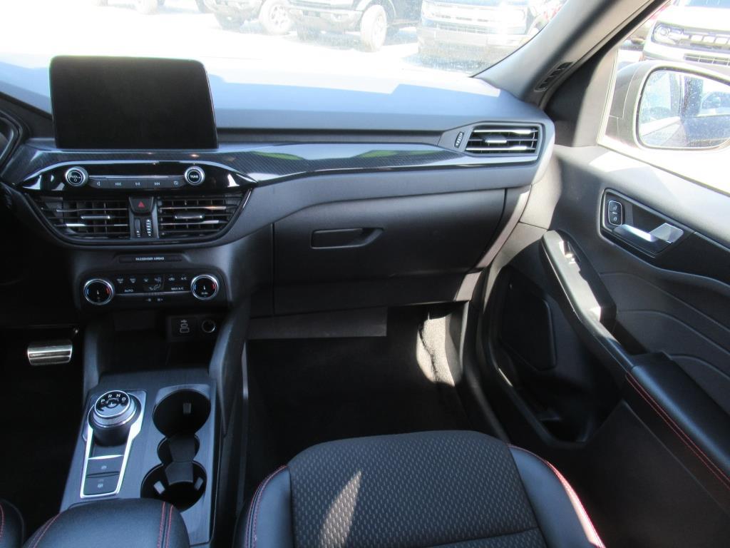 Vehicle image 13 of 30