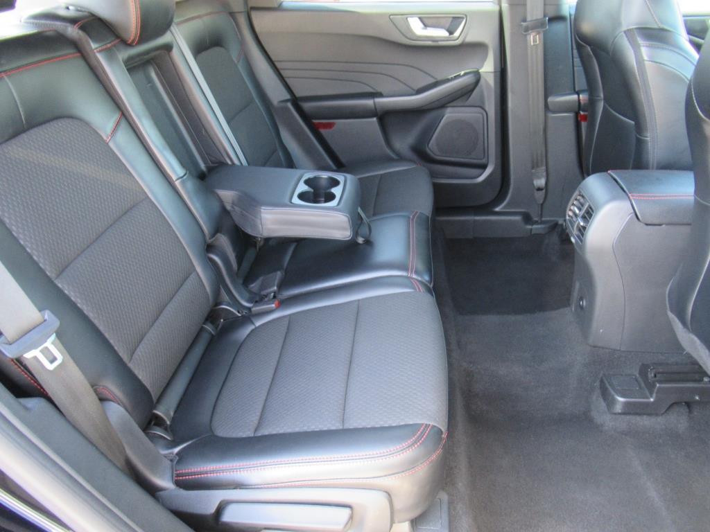 Vehicle image 26 of 30