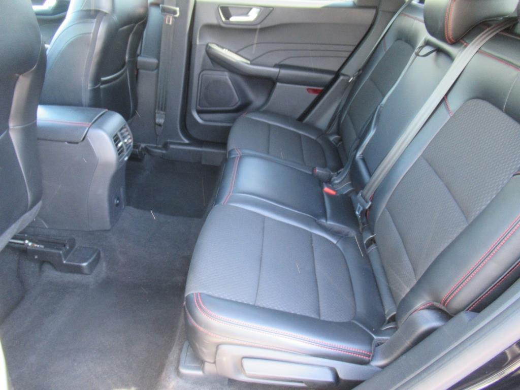 Vehicle image 25 of 30