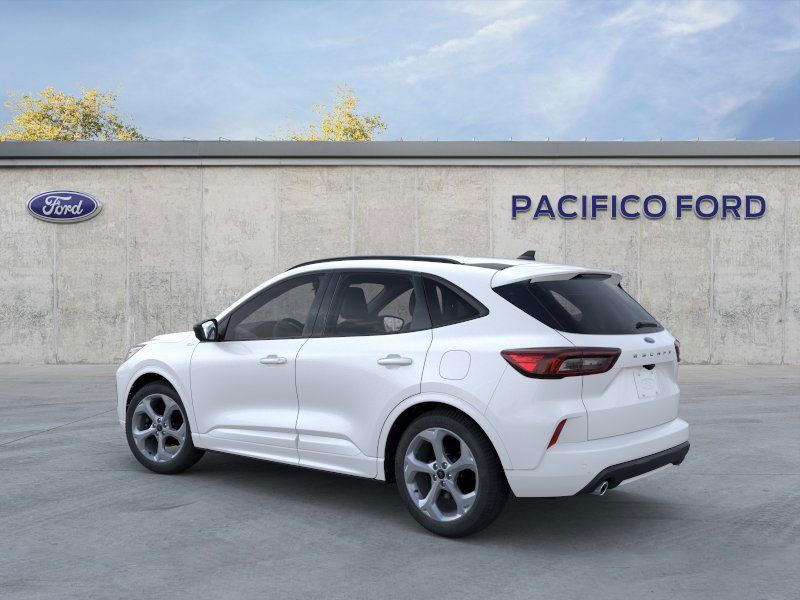 Vehicle image 7 of 25