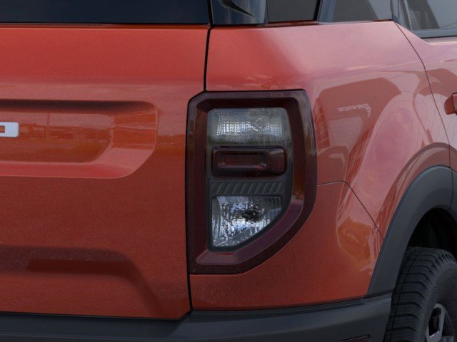 Vehicle image 31 of 33
