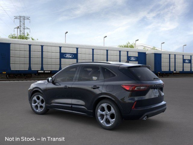 Vehicle image 4 of 33