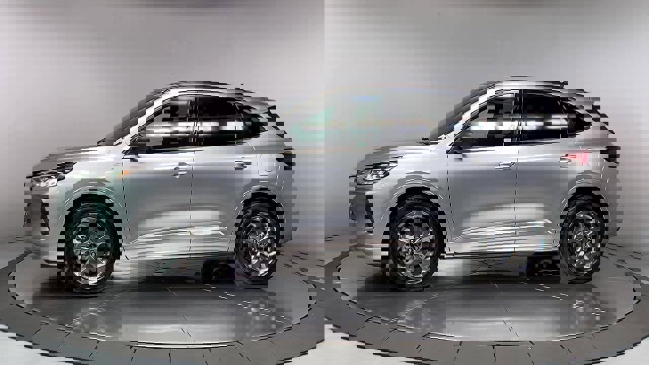 Vehicle image 11 of 34
