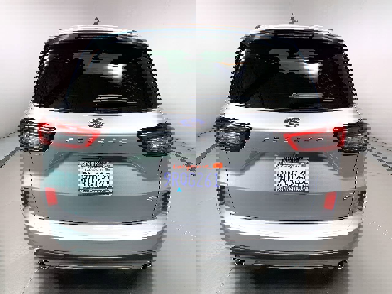 Vehicle image 8 of 34