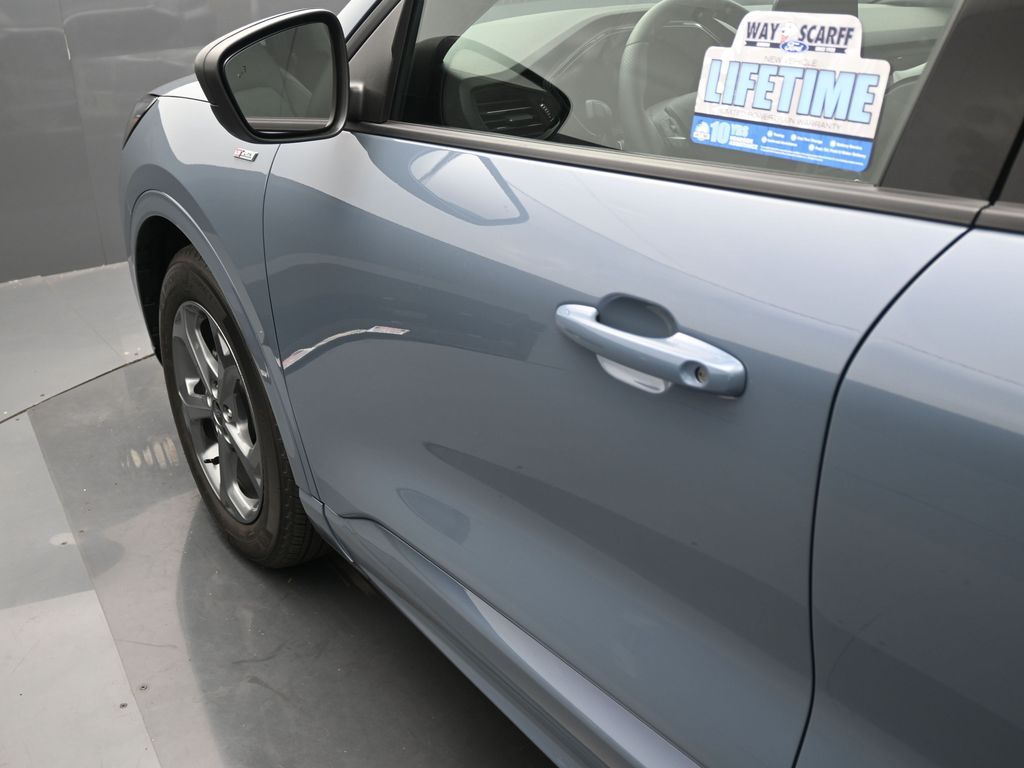 Vehicle image 12 of 38