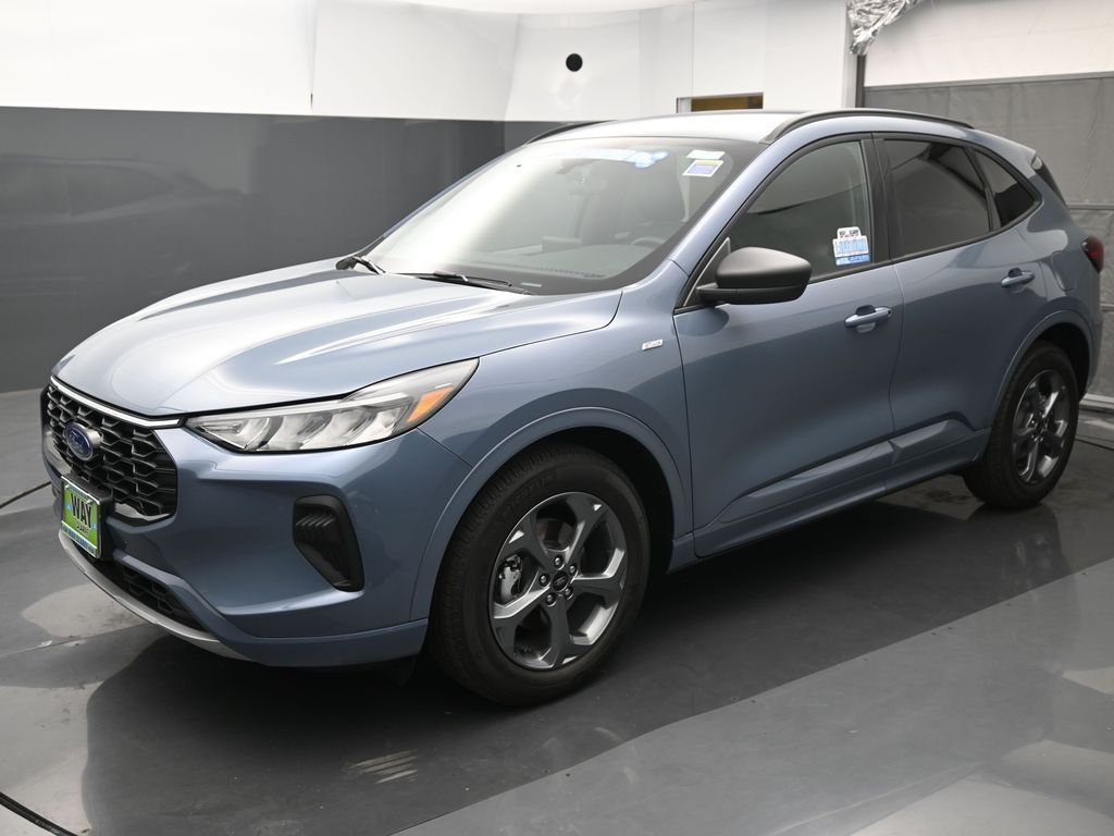 Vehicle image 11 of 38