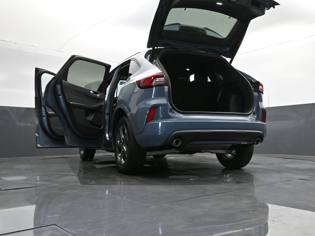 Vehicle image 37 of 38